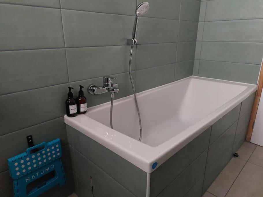 Le Cormoran Emplacement Ideal, Moderne Tres Equipe Thury-Harcourt-le-Hom Екстериор снимка